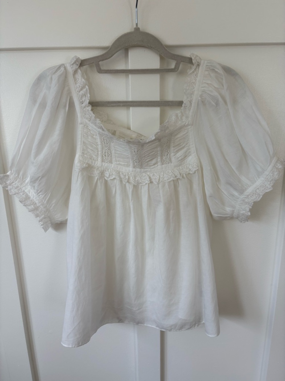 Doen White Lace-Trim Peasant Blouse